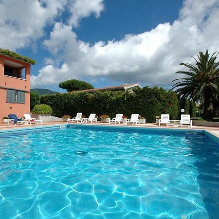 Residence Maricampo Marina di Campo Szoba fotó