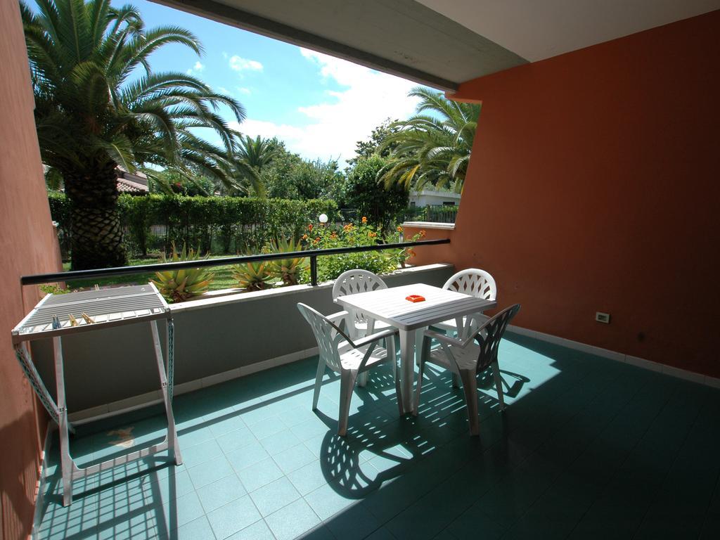 Residence Maricampo Marina di Campo Szoba fotó